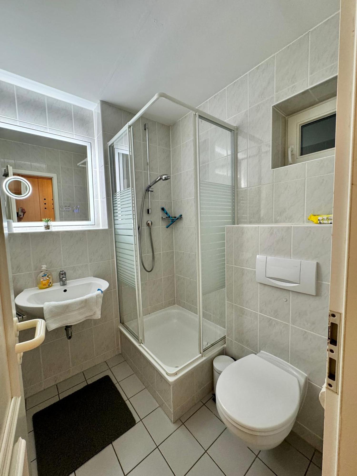 Moewenblick Bakenberg-41 Ferienwohnung Mit Terrasse, Doppelbett, Schlafsofa, Vollstaendige Komfortkueche Dranske Luaran gambar