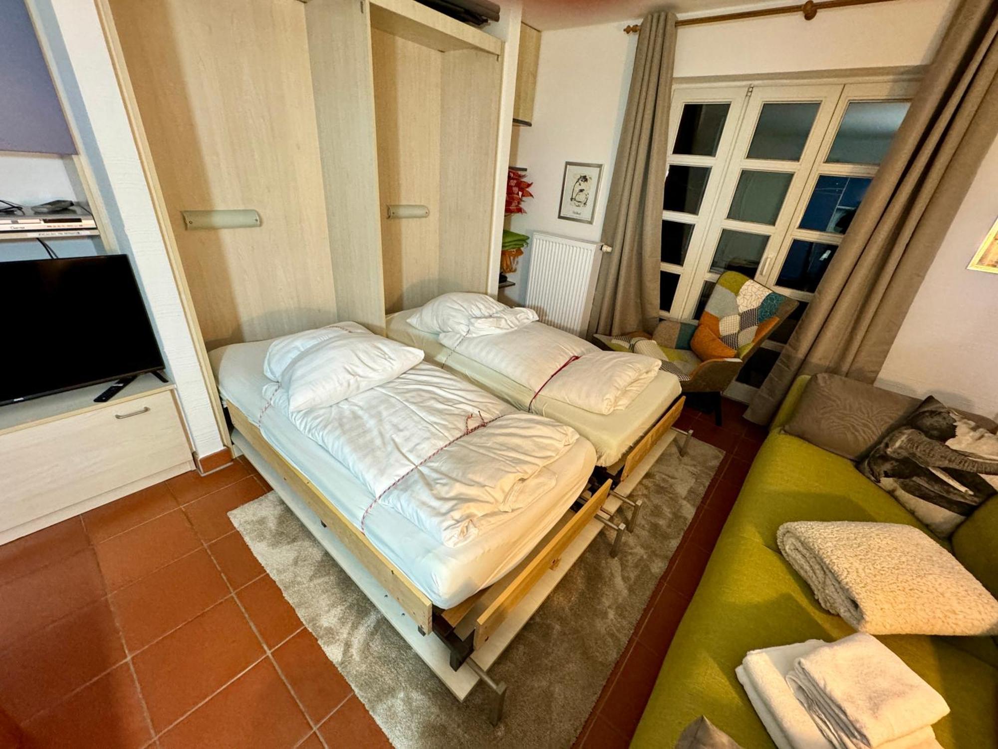 Moewenblick Bakenberg-41 Ferienwohnung Mit Terrasse, Doppelbett, Schlafsofa, Vollstaendige Komfortkueche Dranske Luaran gambar